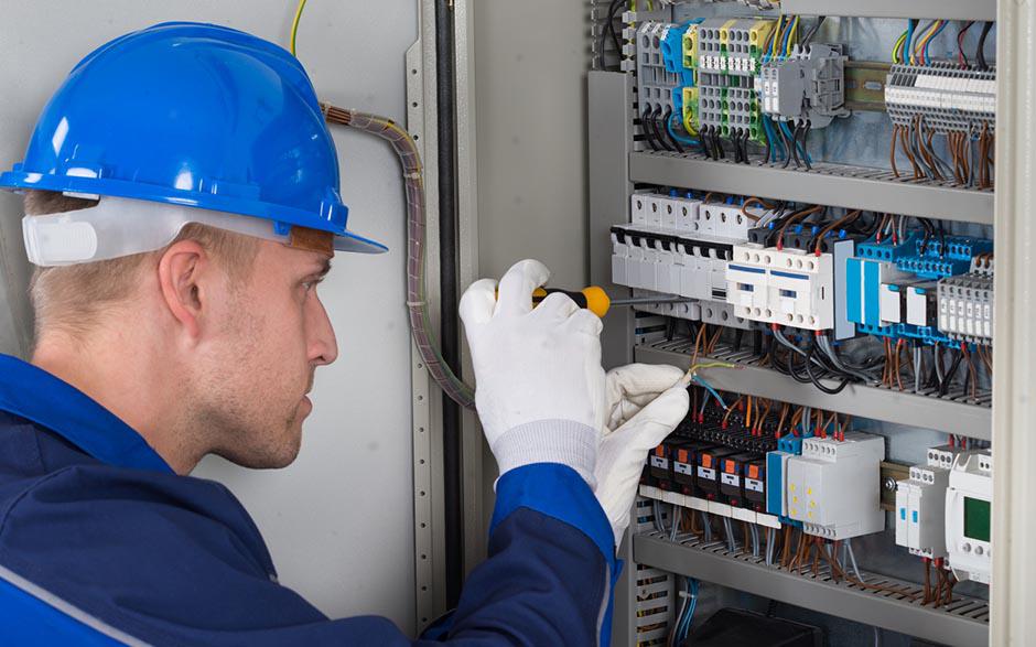  électricien Paris 10